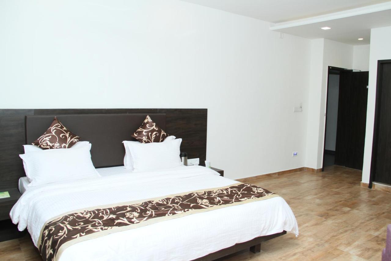 Hotel Aditya Talala Dış mekan fotoğraf